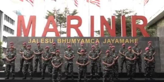 Marinir Gelar Latihan Operasi Pertempuran Kota di Karawang