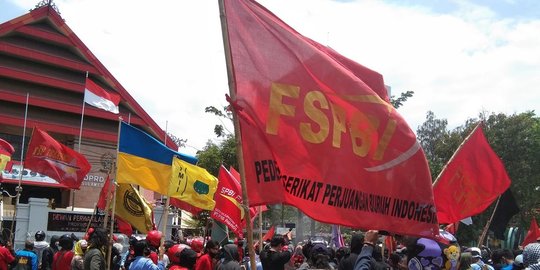 mk soal uu cipta kerja kspi minta penetapan ump dicabut