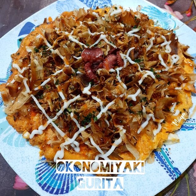 8 resep okonomiyaki gurih dan lezat camilan khas jepang menggugah selera