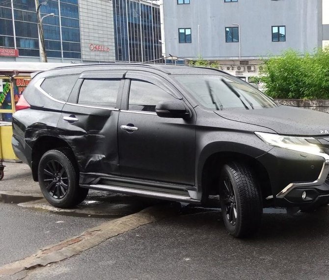 mobil kalina ocktaranny ditabrak