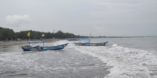 Nelayan dan Pelayaran di Perairan Banten Diminta Waspada Gelombang Tinggi