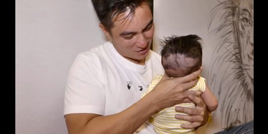 Potret Baby Kenzo Usai Rambutnya Dipotong Baim Wong, Hasilnya Tak Rapih Bikin Ngakak