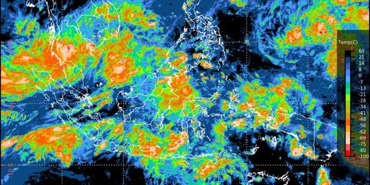 Imbas Bibit Siklon Tropis 94W, BMKG Peringatkan Gelombang Tinggi di Laut Natuna