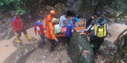 Bunuh Diri Terjun ke Jurang Sedalam 30 Meter, Pria di Padang Ditemukan Masih Hidup
