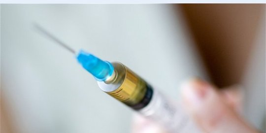 CDC: Orang Dewasa yang Telah Divaksinasi Harus Disuntik Vaksin Booster karena Omicron