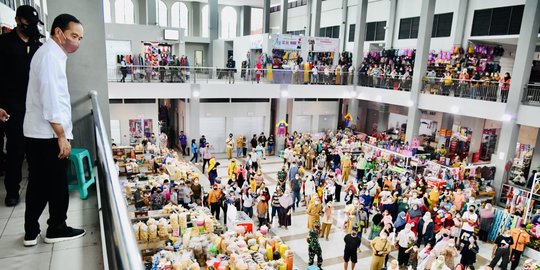 Resmikan Pasar Pon di Trenggalek, Jokowi Harap Gerakkan UMKM hingga ke Pelosok Desa