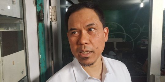 Munarman Hari Ini Hadapi Dakwaan Kasus Terorisme