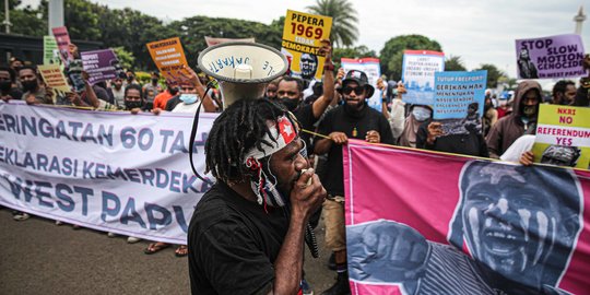 Aksi Unjuk Rasa Memperingati 60 Tahun Deklarasi Kemerdekaan Papua Barat