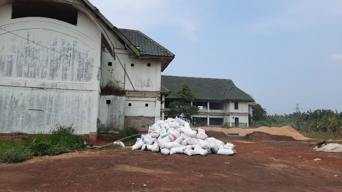 gedung islamic centre kabupaten bekasi