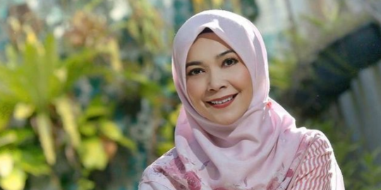 Tampil Anggun dengan Berhijab, Intip Potret Eksanti Pemain FTV Kisah Nyata Spesial