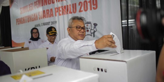 KPU Gelar Simulasi Pemilu 2024 dengan Dua Jenis Surat Suara