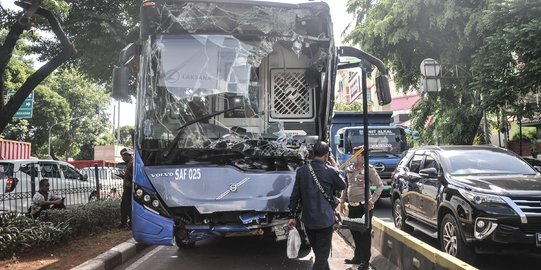 Buntut Bus Transjakarta Tabrak Pos Polisi, Operator dan Sopir Diberi Sanksi Tegas