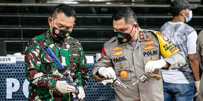 potret 2 sahabat tni polri