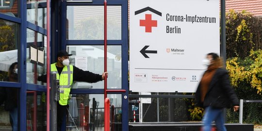Jerman Larang Warga yang Tidak Divaksinasi Masuki Tempat Publik