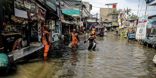 350 KK di Pelabuhan Muara Angke Terdampak Rob, Tetapi Pilih Tak Mengungsi