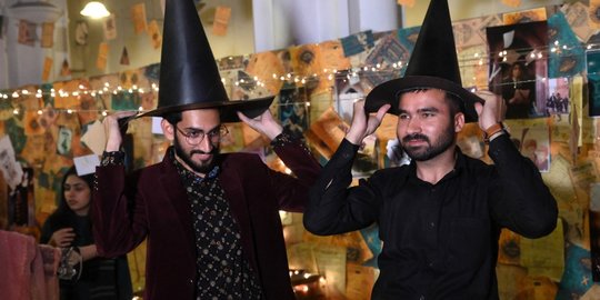 Terinspirasi Harry Potter, Mahasiswa Pakistan Ubah Kampus Jadi Hogwarts