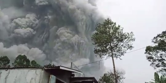Gunung Semeru Erupsi, BPBD Jatim Laporkan Tak Ada Korban Jiwa