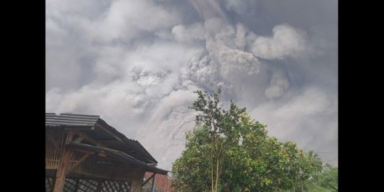 30.523 Pelanggan PLN di Lumajang Terdampak Erupsi Semeru