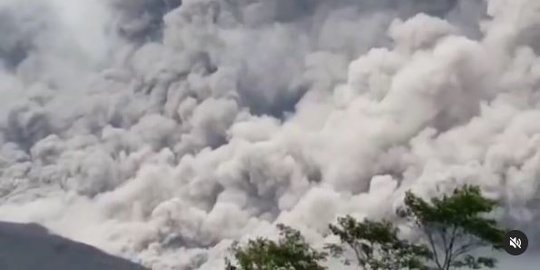 Wabup Lumajang: 41 Orang Alami Luka Bakar Akibat Erupsi Gunung Semeru, 2 Ibu Hamil