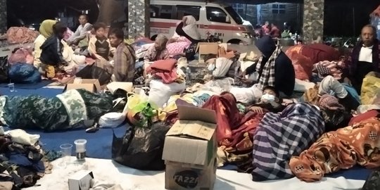 Kisah Saiman dan Halimah Selamat Saat Rumah Terkubur Erupsi Gunung Semeru
