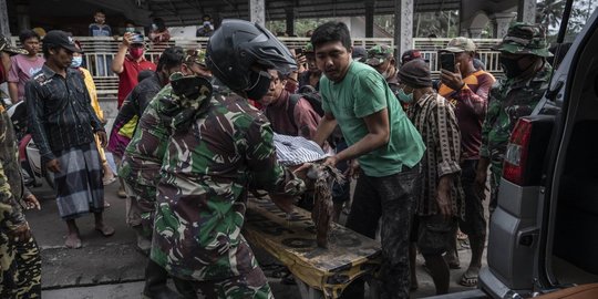 Kemenkes Kirim Logistik Kesehatan untuk Korban Erupsi Gunung Semeru