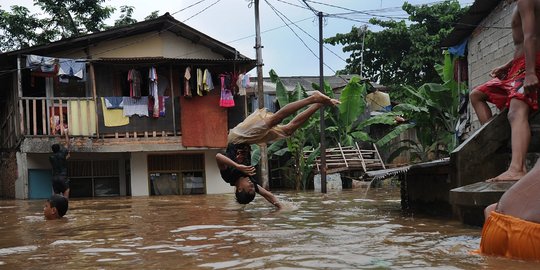 Puluhan Rumah Warga Lombok Timur Terendam Banjir