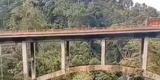 Penuh Kenangan, Ini Potret Jembatan Lumajang-Malang Sebelum Putus Kena Erupsi Semeru