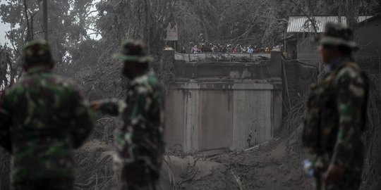 BPBD Ungkap Alasan Tak Ada Peringatan Dini saat Bencana Semeru