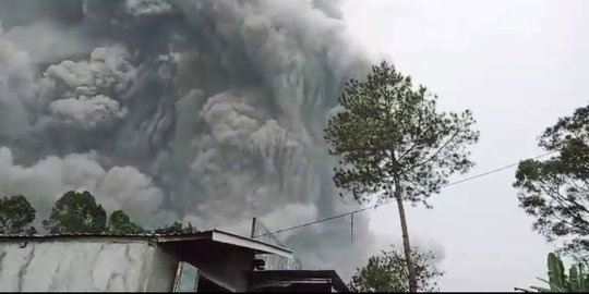 ESDM Minta Kegiatan Pertambangan di Zona Merah Gunung Semeru Dikosongkan