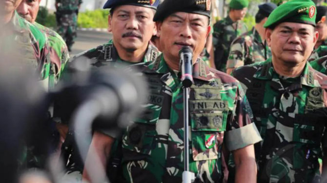 dua panglima sebelum andika juga pakai satuan tni ad di seragam
