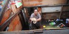 Rumah Warga Rusak Akibat Banjir Rob Tertinggi di Muara Baru