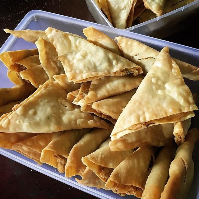 11 resep pangsit goreng isi camilan ringan cocok disantap saat hujan