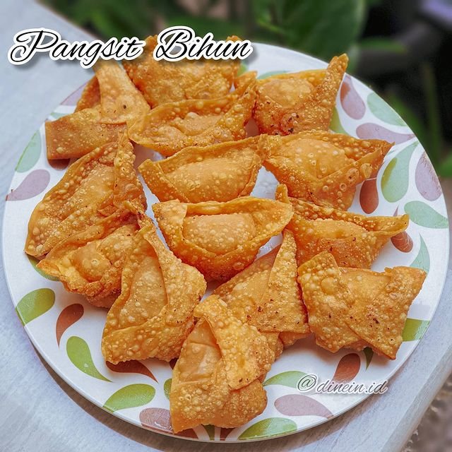 11 resep pangsit goreng isi camilan ringan cocok disantap saat hujan