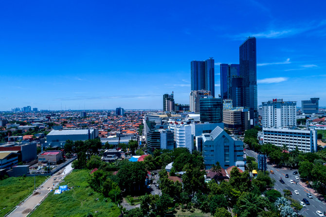 5 kota besar di indonesia dengan cityscape menawan untuk destinasi staycation