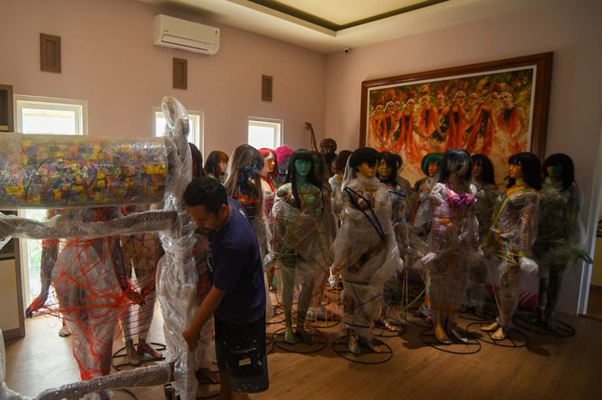 perupa nasional bakal ramaikan pameran lukisan 039artos kembang langit039 di banyuwangi