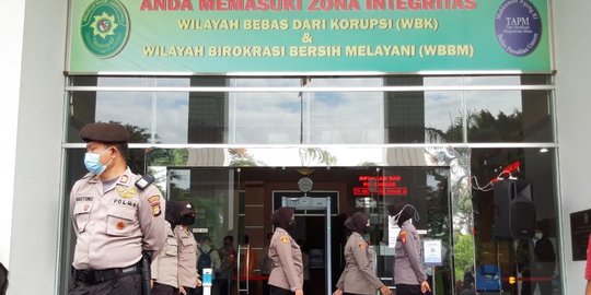 Hakim Kabulkan Permohonan, Sidang Perkara Teroris Munarman akan Digelar Offline