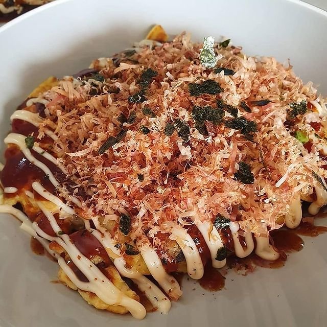 8 resep okonomiyaki gurih dan lezat camilan khas jepang menggugah selera