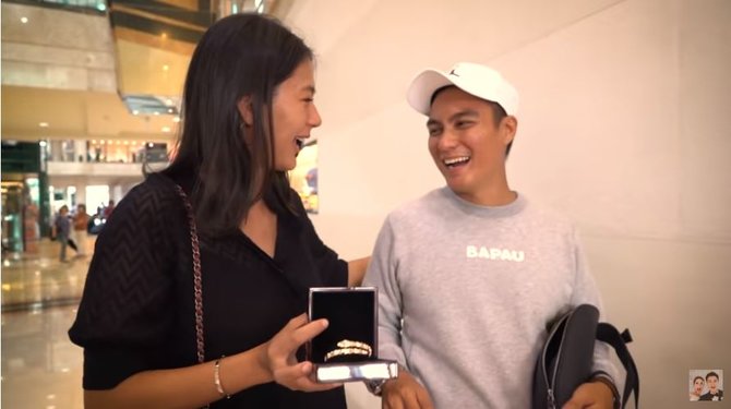 5 artis dapat kado ulang tahun spesial dari sang suami terbaru titi kamal