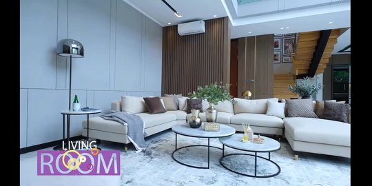 Ini Detail Ruang Keluarga di Rumah Titi Kamal yang Elegan, Kurang Lengkap Tanpa Piano