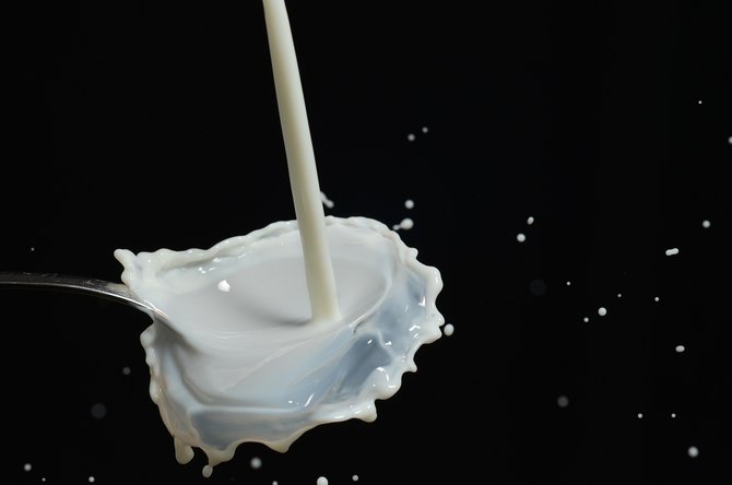 milk illustration