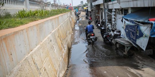 Pemprov DKI Wajib Bangun 22 KM Tanggul Laut di 7 Titik, Berikut Lokasinya