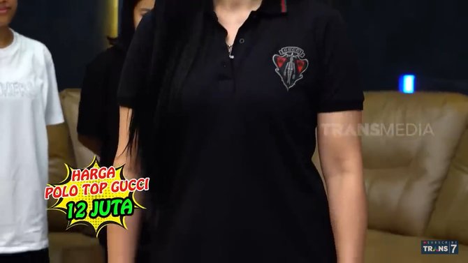 outfit mons indrawati