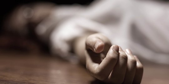 Tak Ada Kabar, Istri Ditemukan Suami Tewas di Indekos