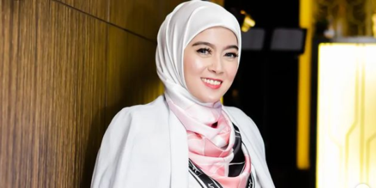 Dulu Bintang Kolosal, Ini Pesona Lisda Oxalis 'Kisah Nyata Spesial' dengan Hijab