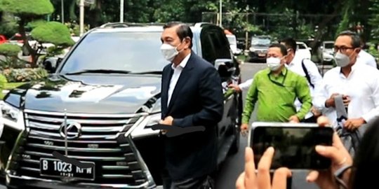 Luhut Tegaskan Masyarakat dari Luar Negeri Wajib Karantina 10 Hari