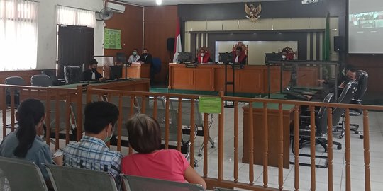 Hakim PN Pekanbaru Tolak Eksepsi Keluarga Terdakwa Investasi Bodong