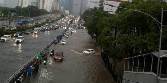 CEK FAKTA: Foto Banjir di Jakarta Ini Bukan Terjadi 11 Desember 2021, Simak Faktanya