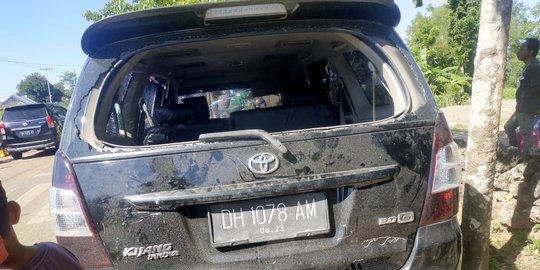 Tabrak Pohon Tumbang di Kupang, Mobil Rental Diduga Angkut Hewan Curian