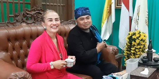 Menengok Isi Rumah Lilis Karlina, Ada Lukisan Prabu Siliwangi dan Macan Putih