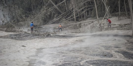 Update Pencarian Korban Erupsi Semeru, Basarnas Fokus di Tiga Lokasi